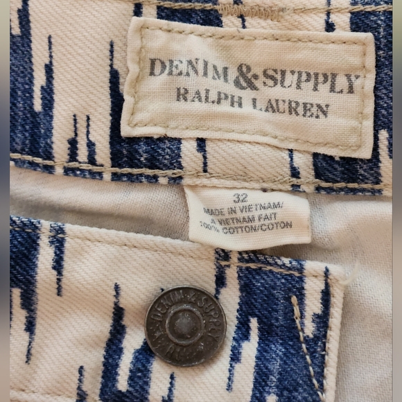 White & Blue Print Ralph Lauren Denim & Supply Shorts Size 32 LIKE NEW - Picture 3 of 5